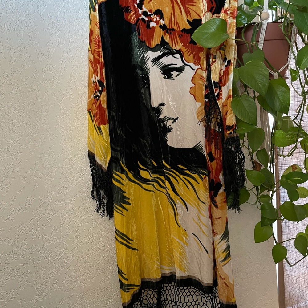 Velvet kimono